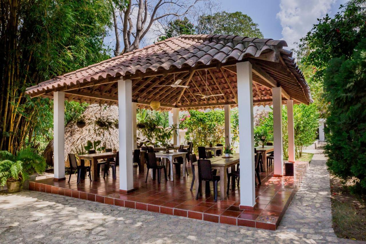 Hotel Restaurante Selva Negra Turbaco Exterior photo